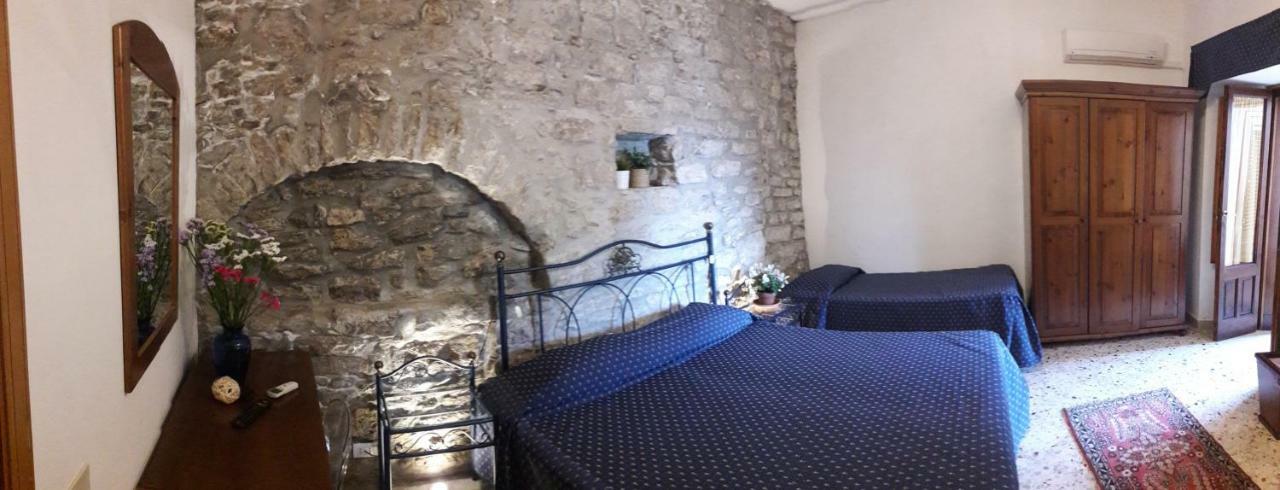 Camere Di Ulisse Эриче Экстерьер фото